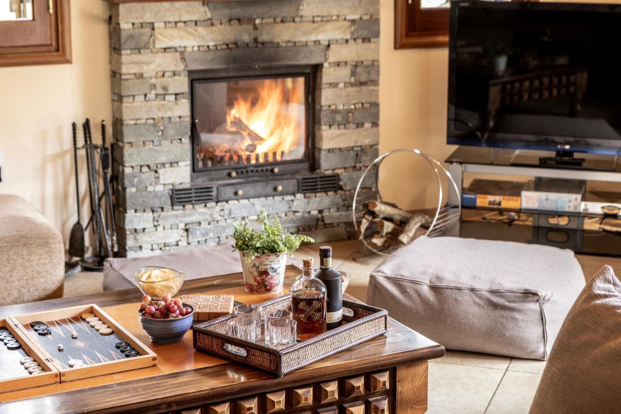 Troodos Mature Pine Villa Pedhoulas