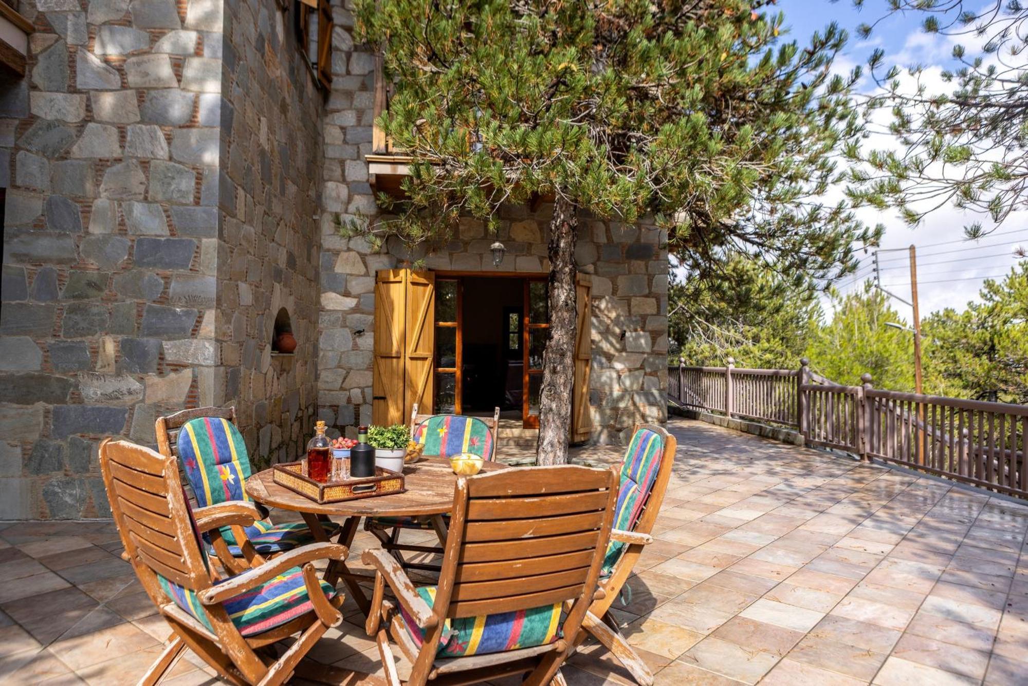 Troodos Mature Pine * Pedhoulas