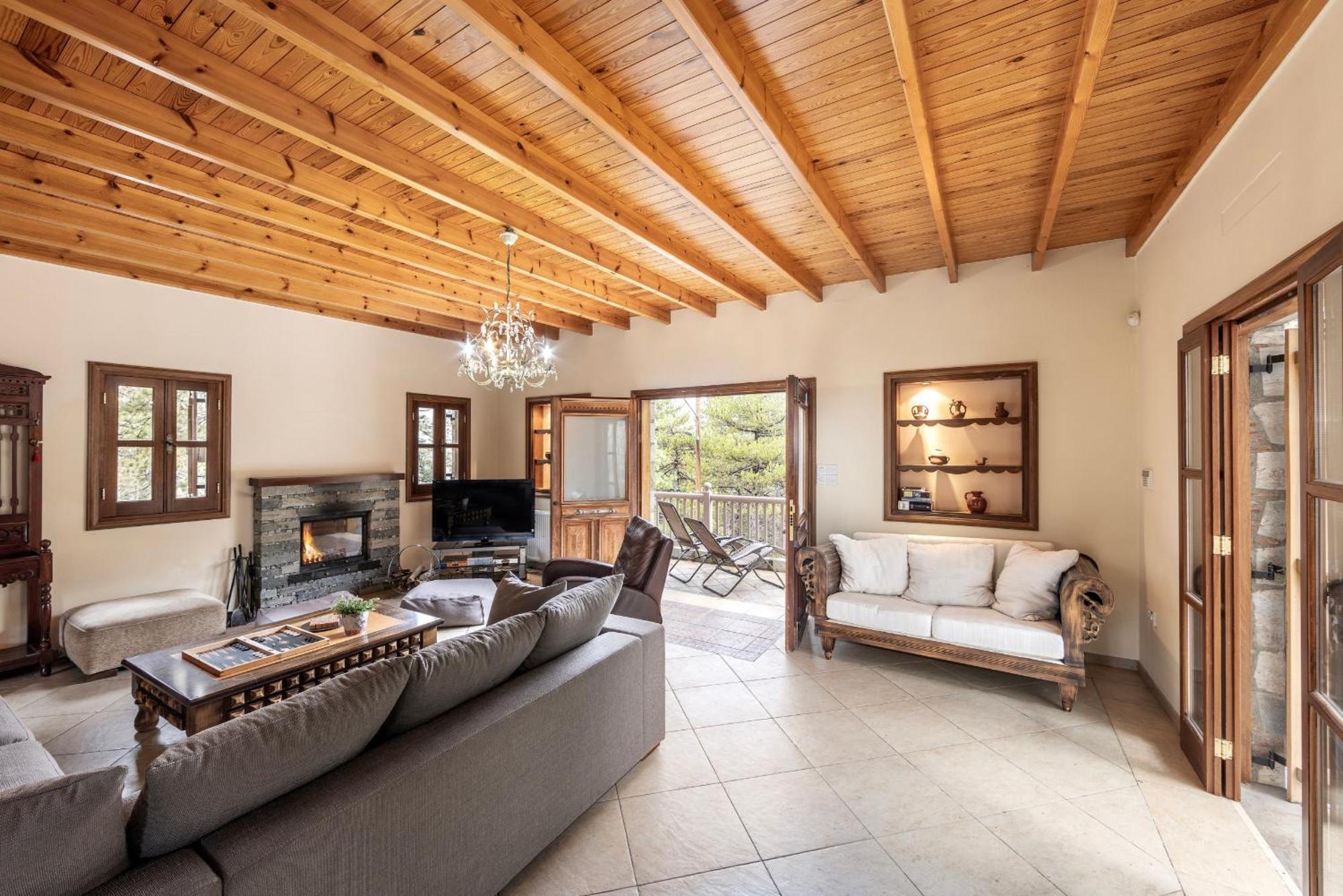 Villa Troodos Mature Pine *